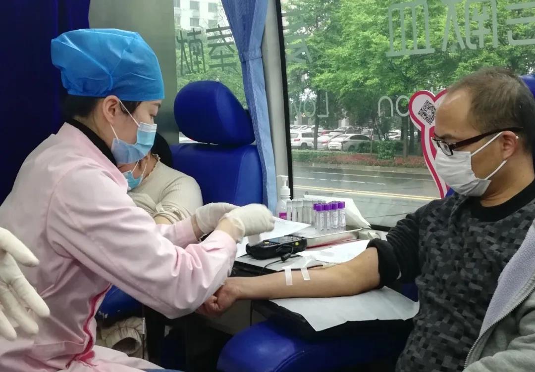 爱心献血，温暖中国，华体会平台-华体会(中国)
在行动！