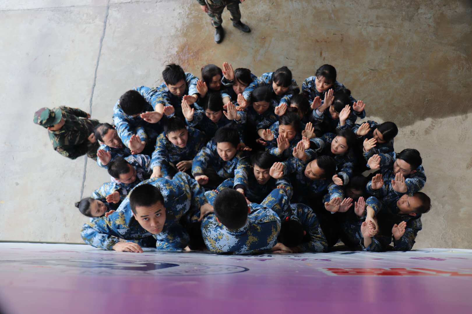 2018华体会平台-华体会(中国)
春季军事拓展纪实